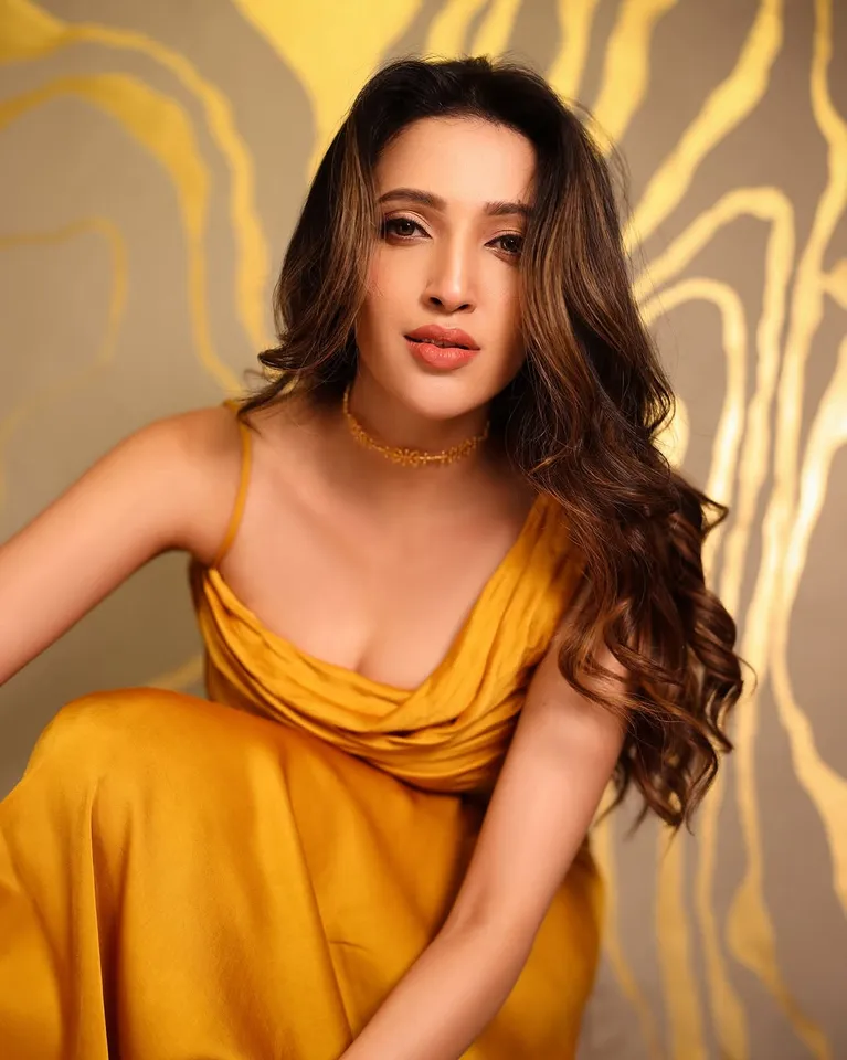 NEHA PHOTOS IN YELLOW DRESS