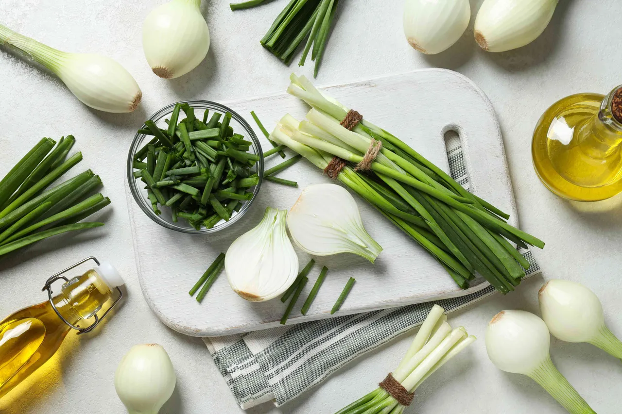 onion leaves
