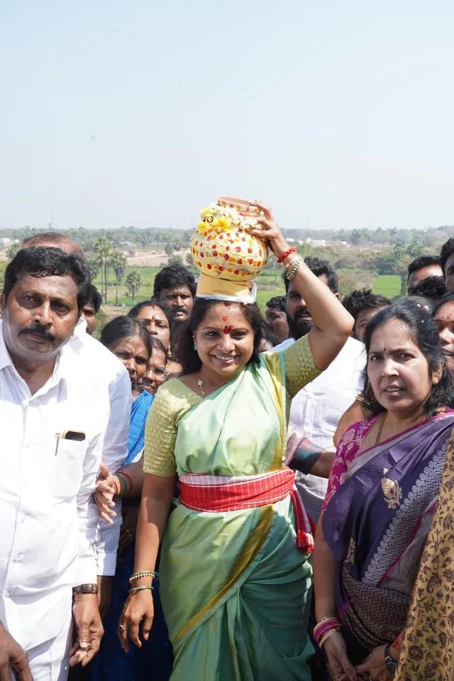 MLC Kavitha: బోనమెత్తి, భేరీ మోగించి.. పెద్దగట్టు జాతరలో ఎమ్మెల్సీ కవిత-PHOTOS