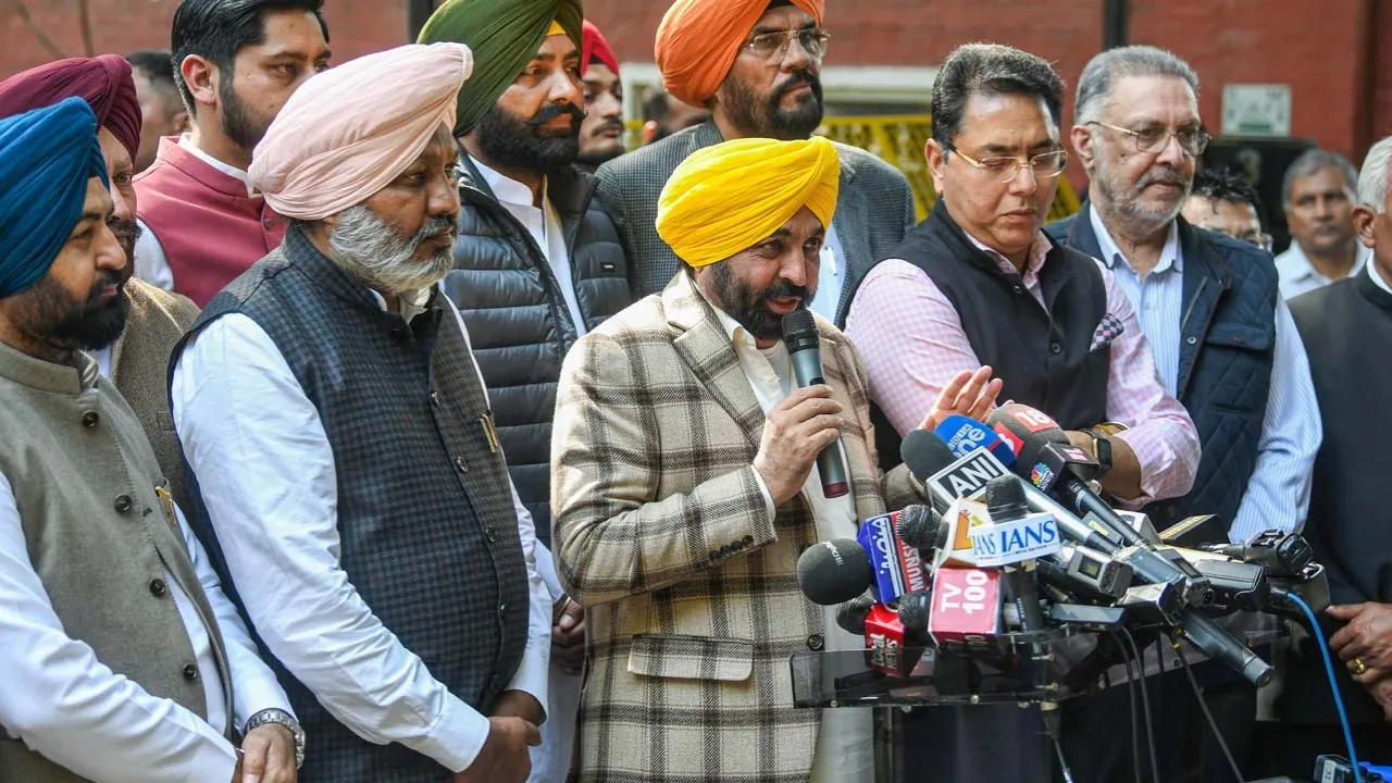 Trouble For AAP Government In Punjab, Says Congress Leader Pratap Singh Bajwa