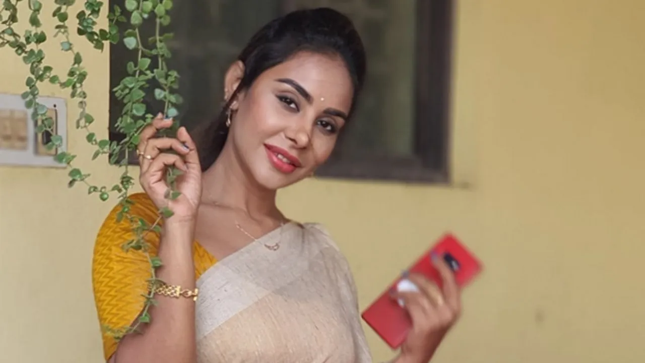 sri reddy gets bail from ap high court