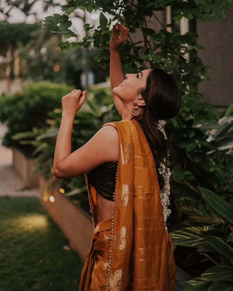 nabha goes traditional