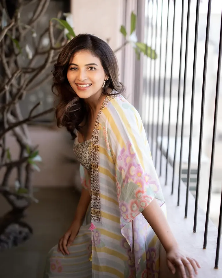 anjali in lehenga 