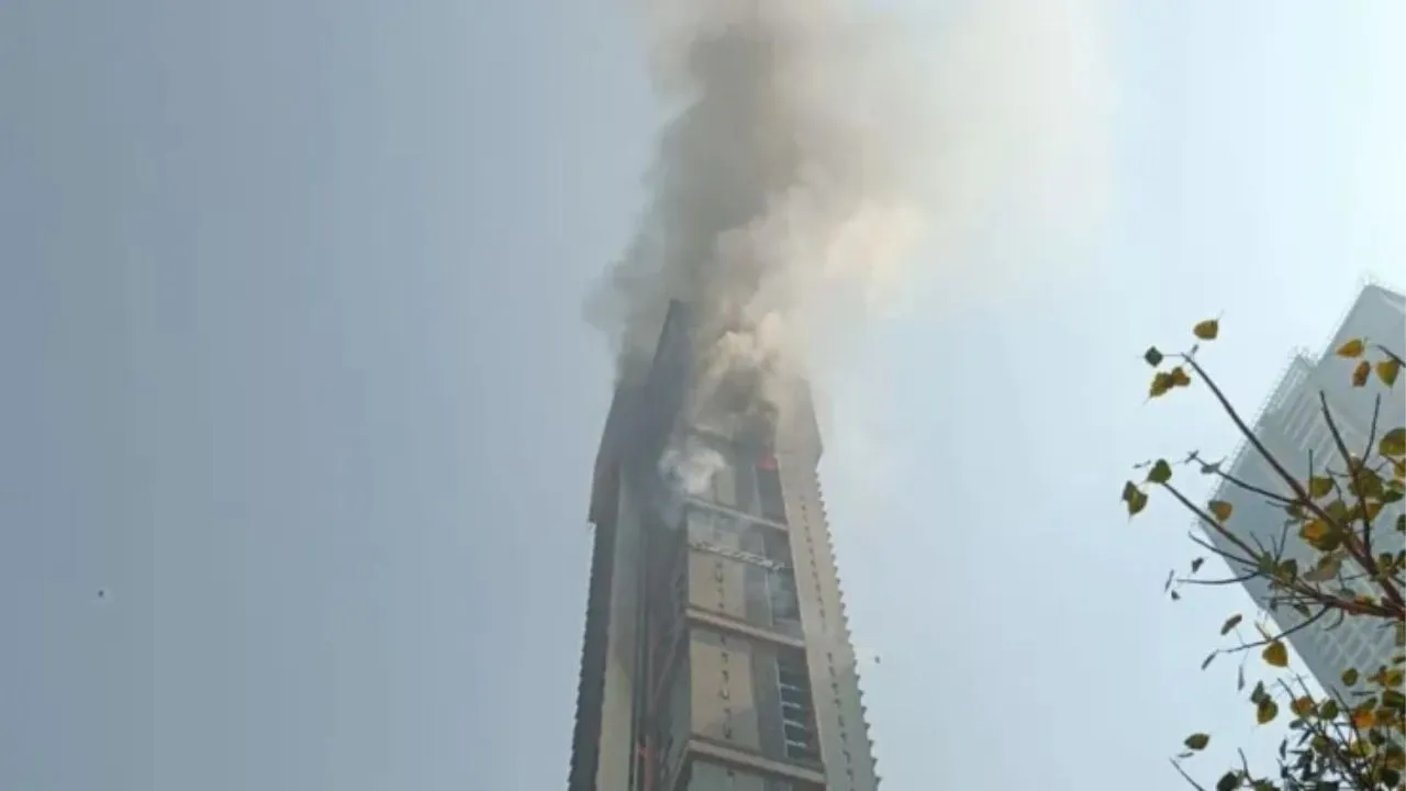 Mumbai Lalbaug area Massive fire breaks 
