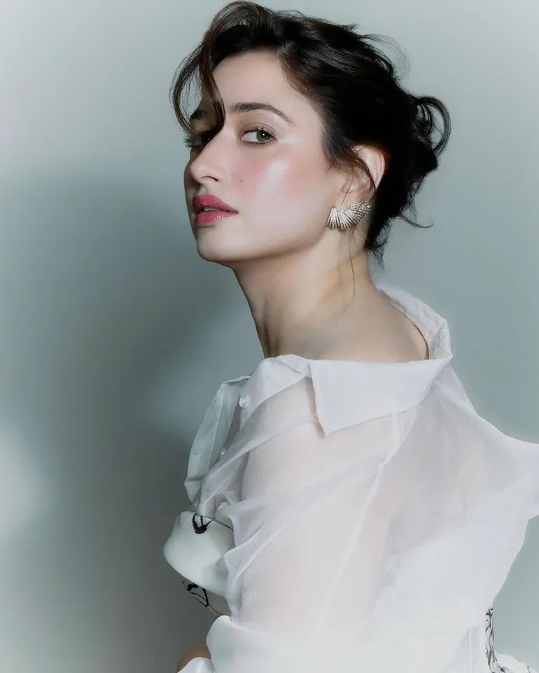 Tamannaah Bhatia stuns in white