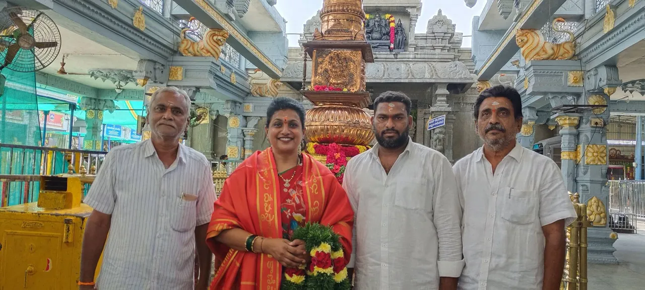 roja at temple kanipakam