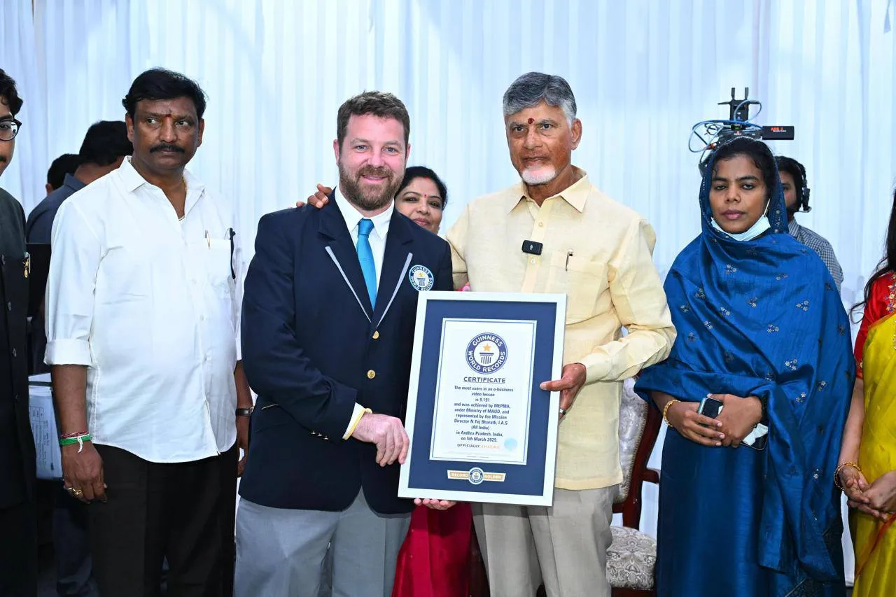 Woman's Day 2025: మహిళా దినోత్సవ వేడుకల్లో సీఎం చంద్రబాబు-PHOTOS