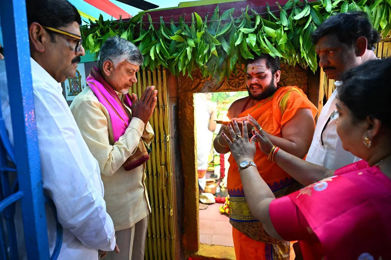 Woman's Day 2025: మహిళా దినోత్సవ వేడుకల్లో సీఎం చంద్రబాబు-PHOTOS