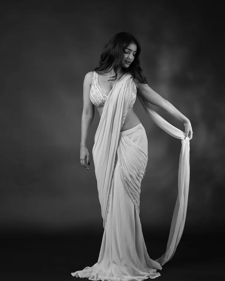 Ananya glamorous photo shoot