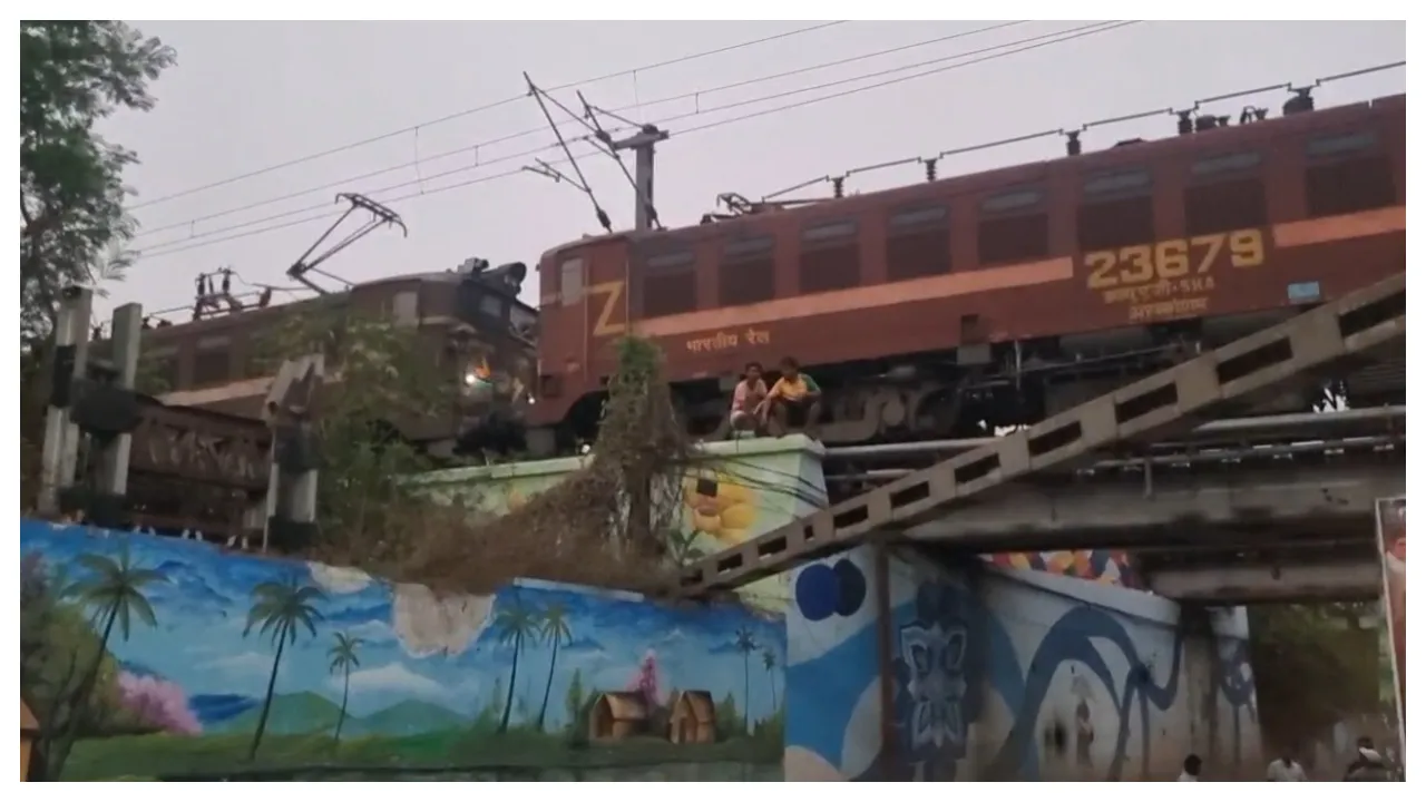  Anakapalle...trains stopped