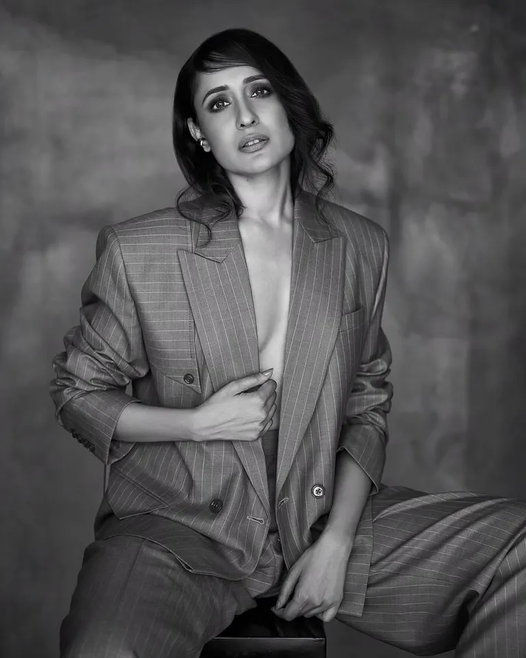 Pragya Jaiswal photos