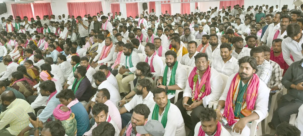 రామగుండం బీఆర్ఎస్ నేతలతో కేసీఆర్-PHOTOS