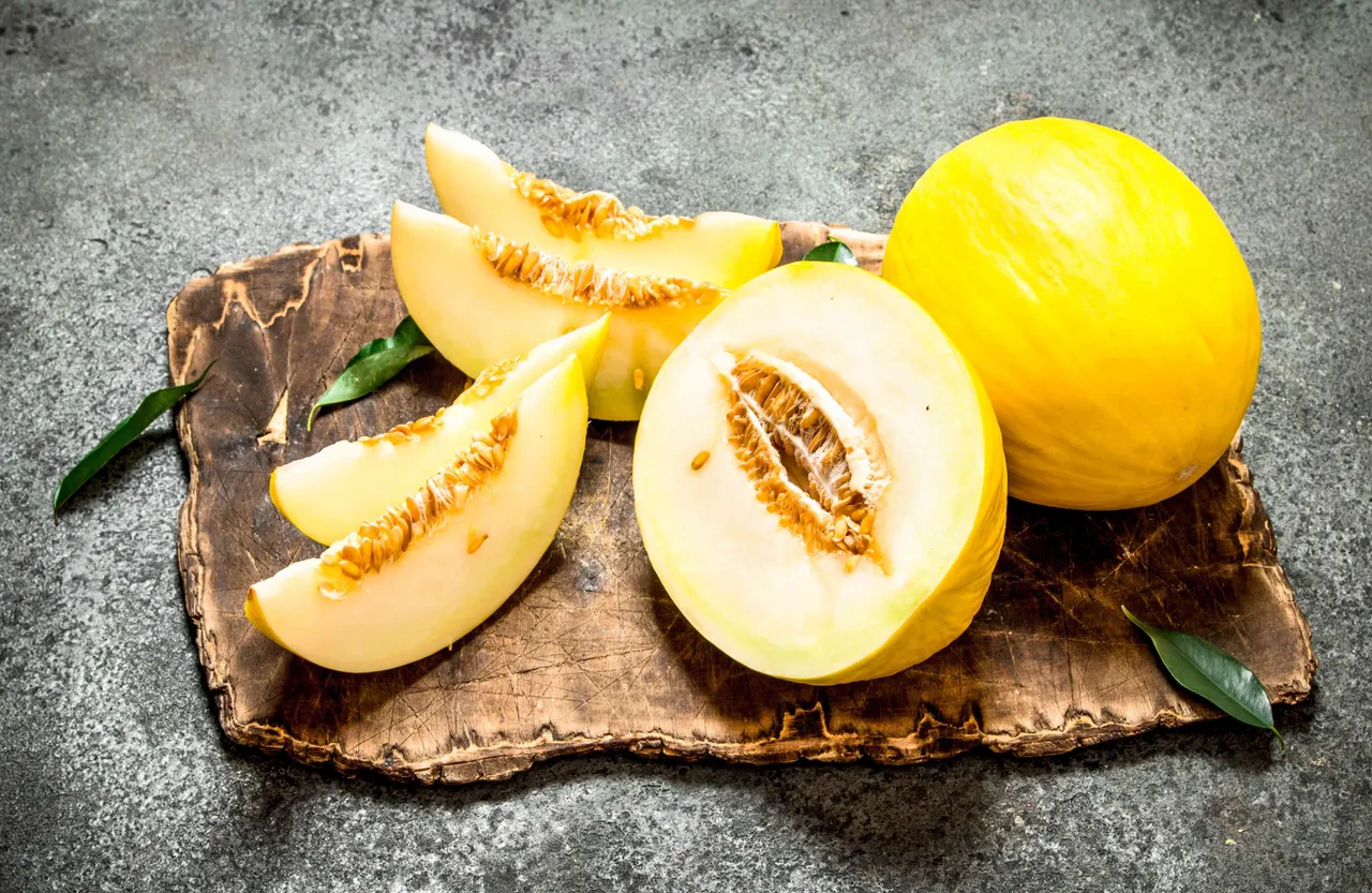 yellow cucumber 
