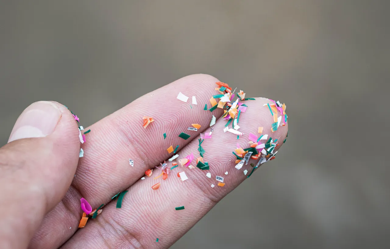 Micro plastic 