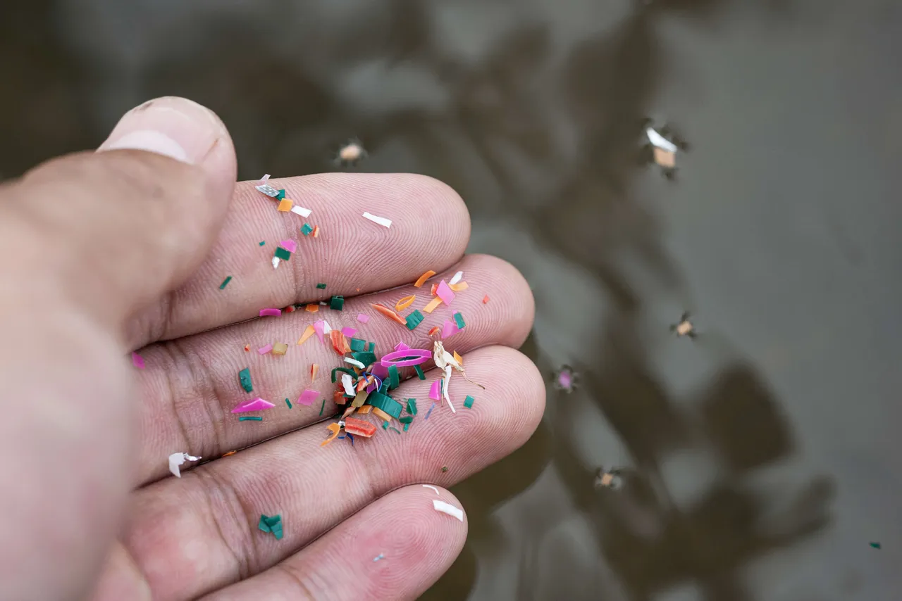 Micro plastic