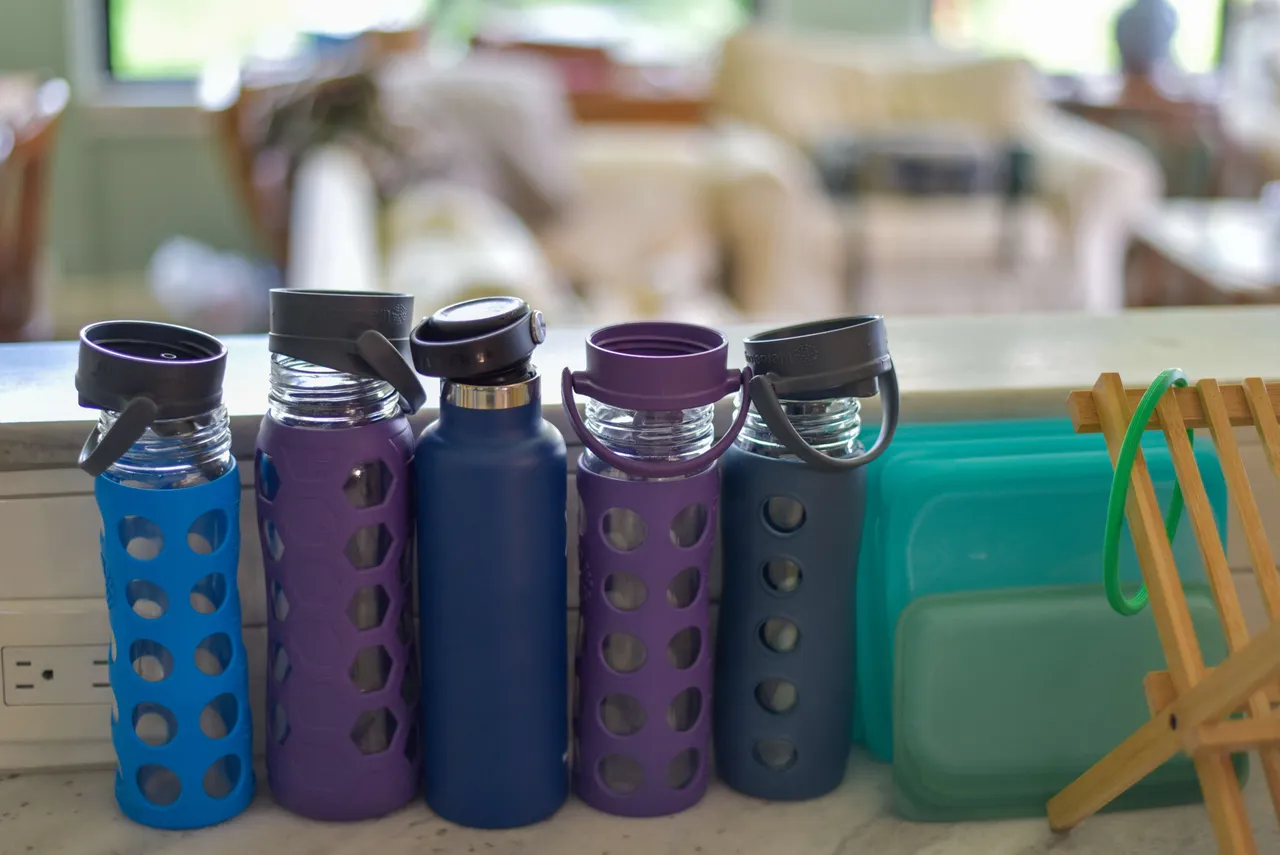 water bottle color
