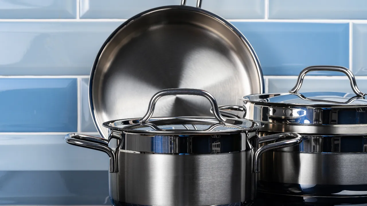 Stainless steel pan