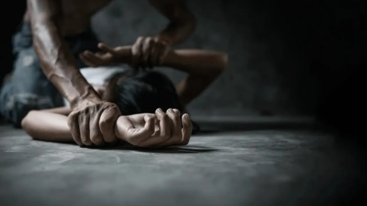 Dalit Woman Raped At Gunpoint In Front Of 4 Year Old Son In Up