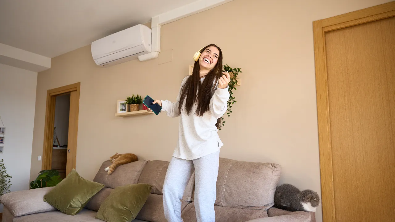 AC