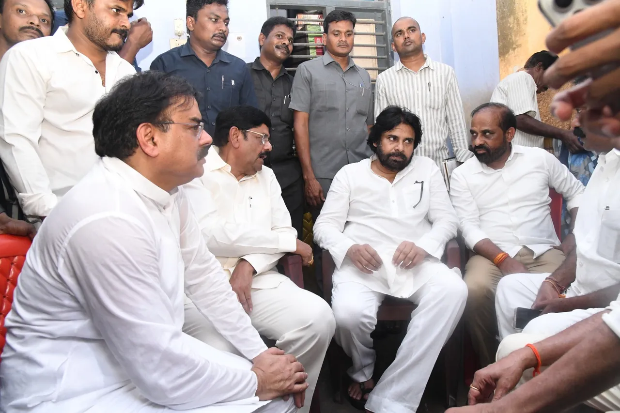 Pahalgam Terror Attack: ఈ దారుణాన్ని దేశం మరిచిపోదు.. పవన్ భావోద్వేగం-PHOTOS