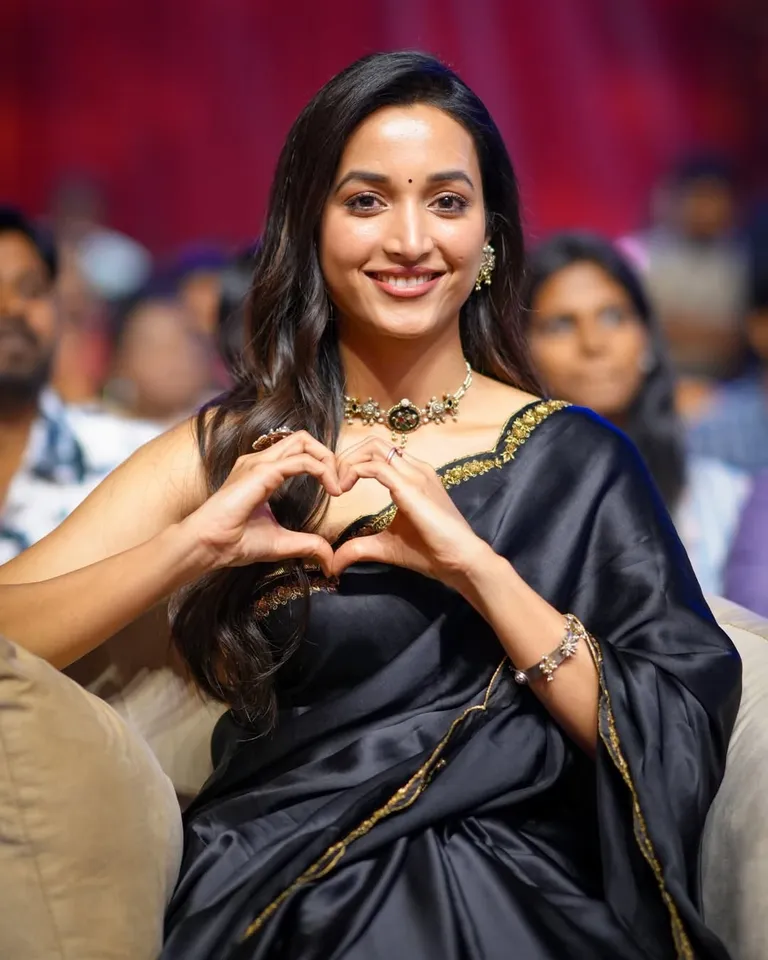 Sri nidhi shetty