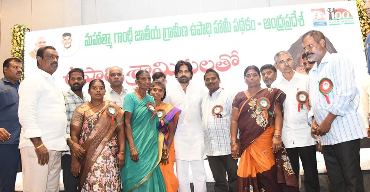 కార్మికులతో కలిసి పవన్ మేడే వేడుకలు-PHOTOS