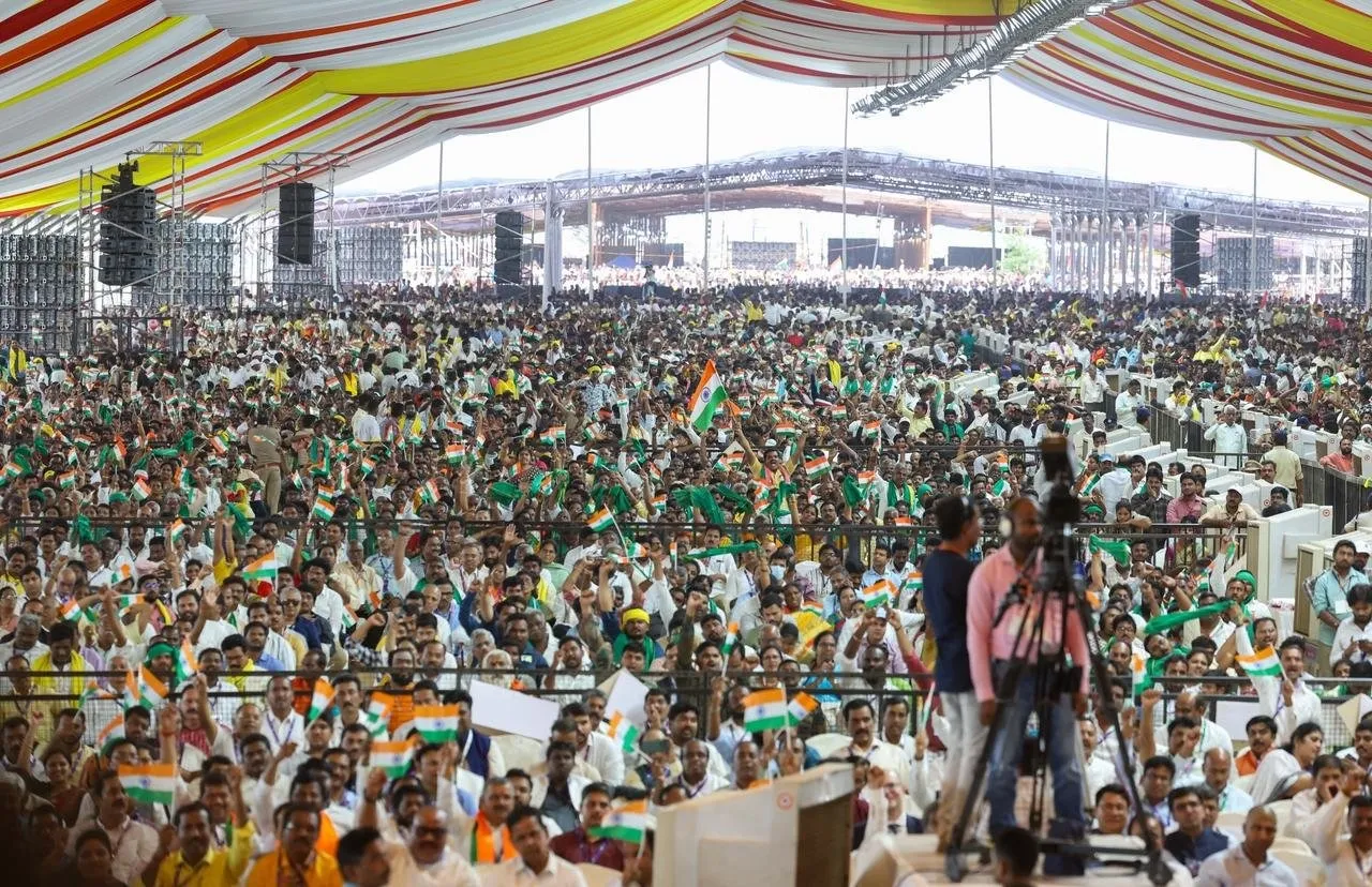 modi chandrababu pawan kalyan amaravathi15