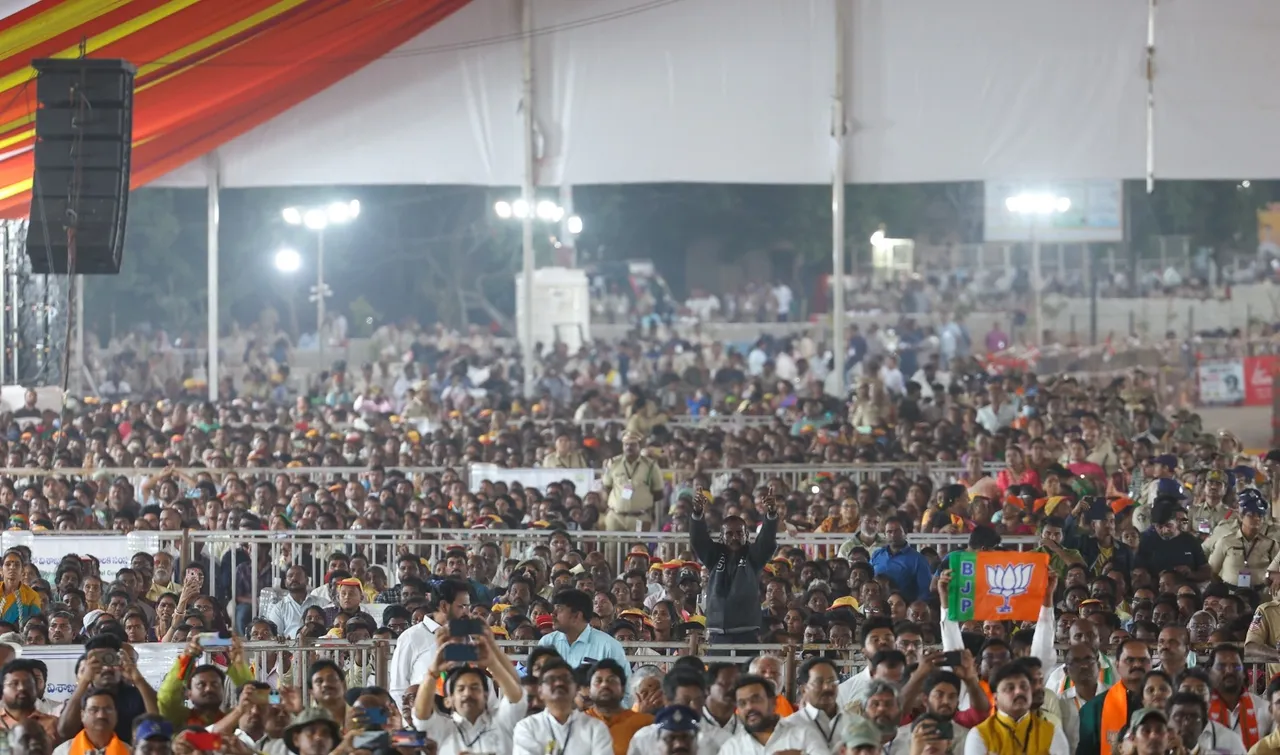 modi chandrababu pawan kalyan amaravathi8
