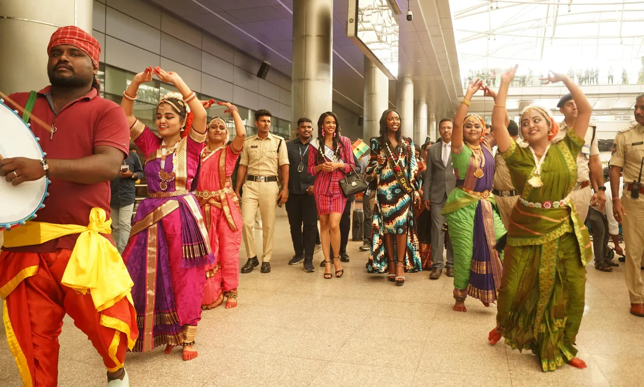 Miss World 2025: అందాల భామలకు అదిరిపోయే స్వాగతం-PHOTOS