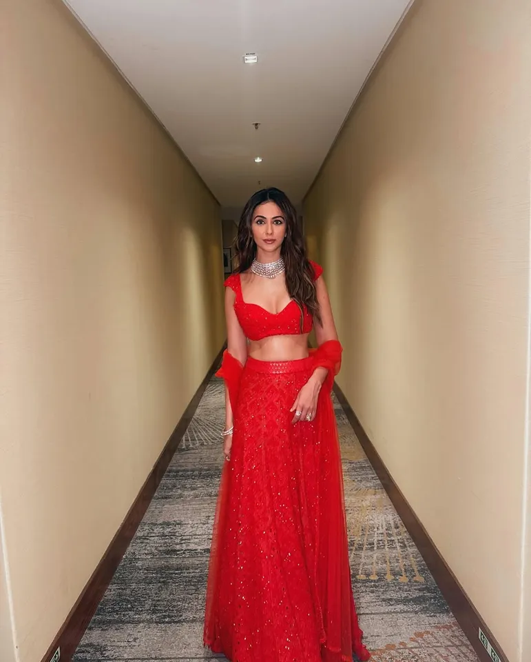 rakul in red second pic