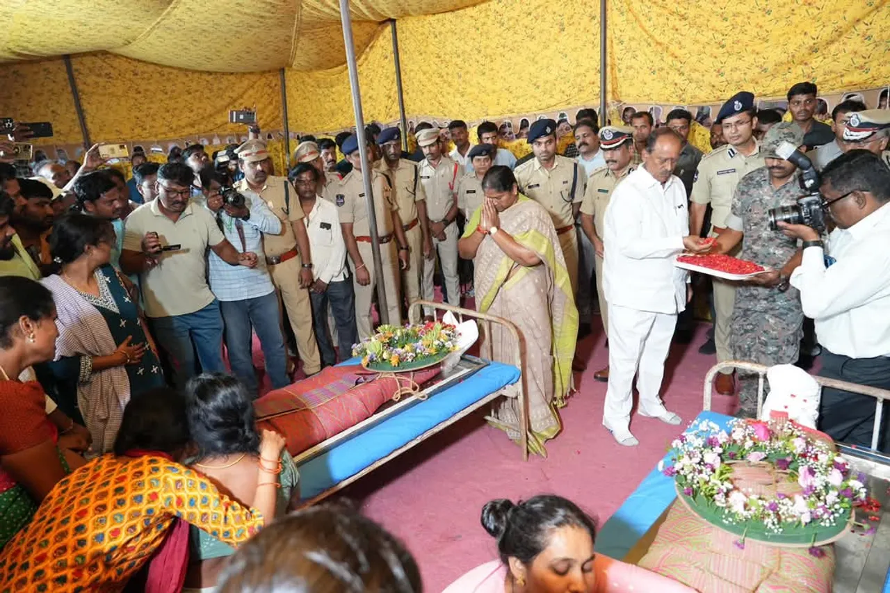 minister seethakka 