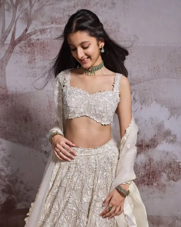 Sitara ghattamaneni
