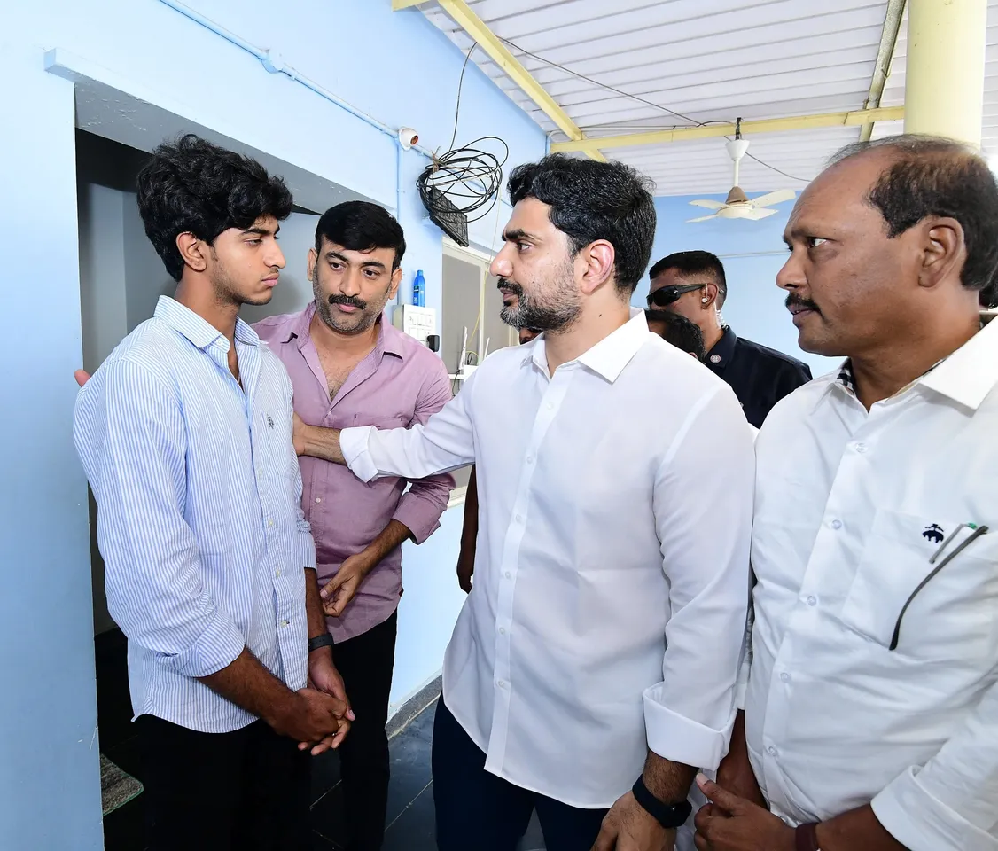 అండగా ఉంటా.. వీరయ్య చౌదరి కుటుంబ సభ్యులకు లోకేష్ పరామర్శ-PHOTOS