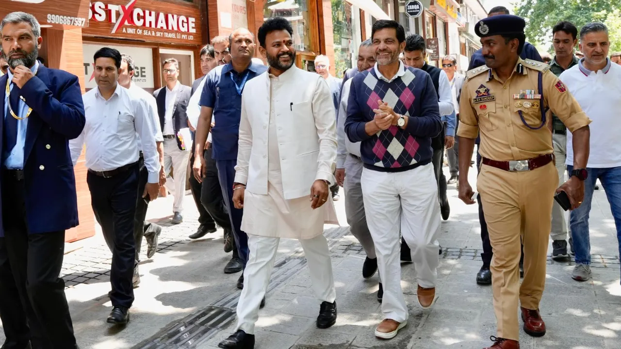 Rammohan Naidu Sri Nagar Tour