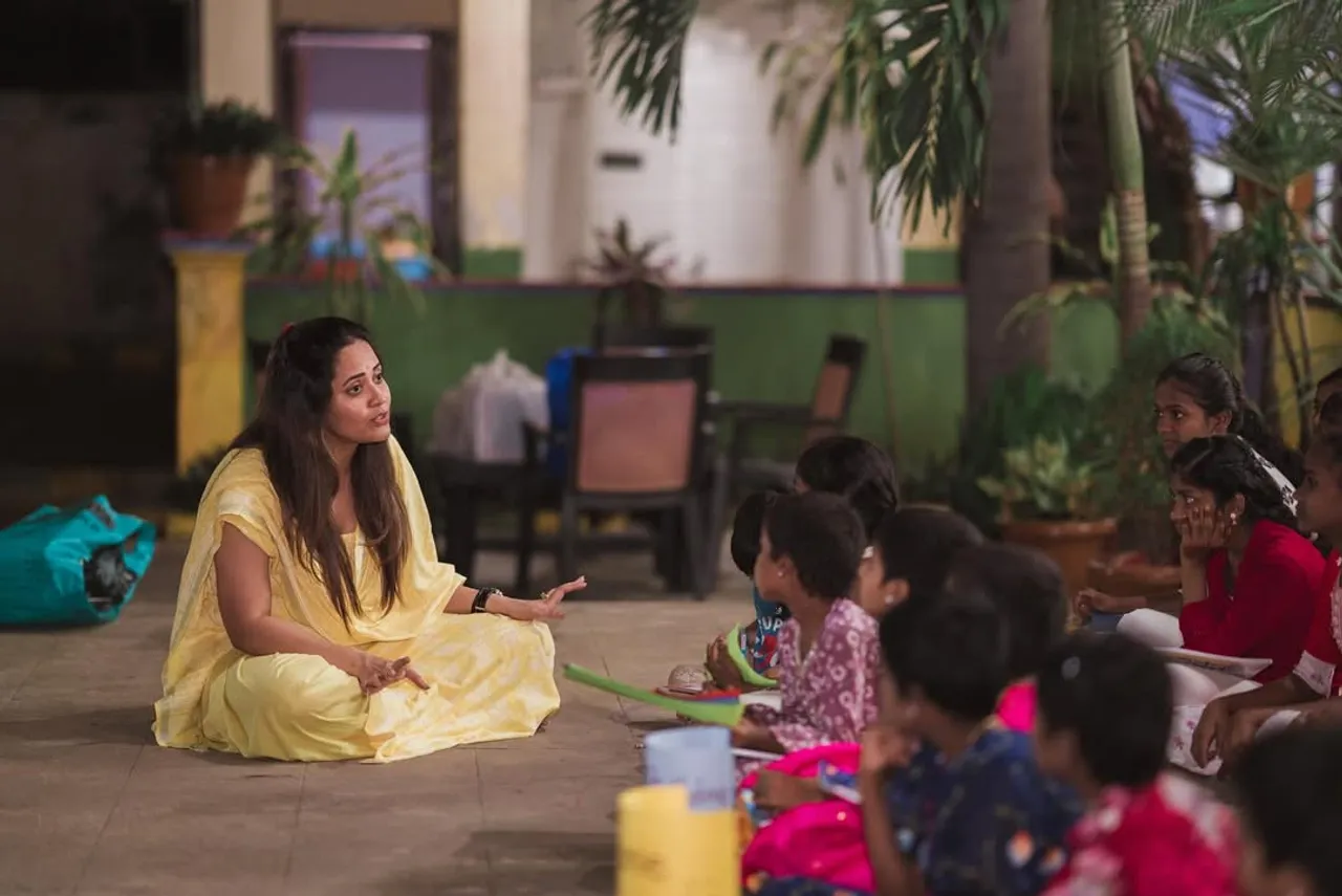 anchor anasuya birthday celebrations 15th