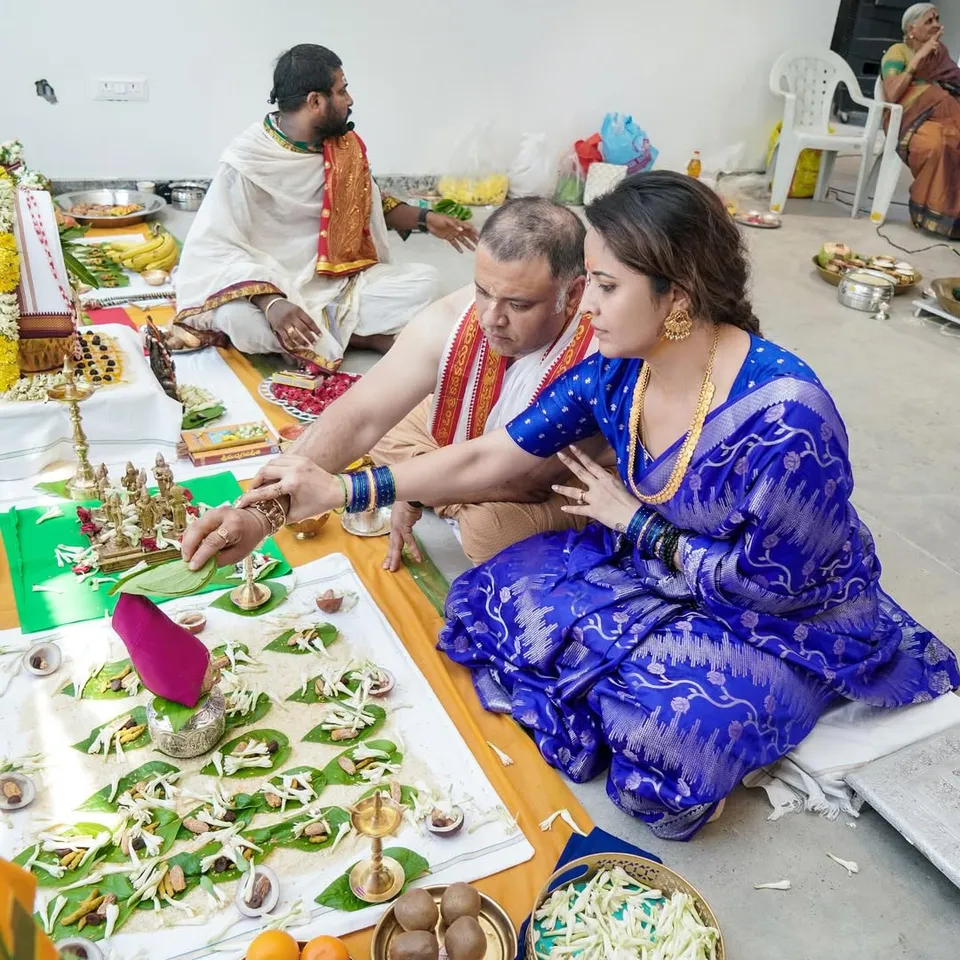 anasuya house warming pic 6th