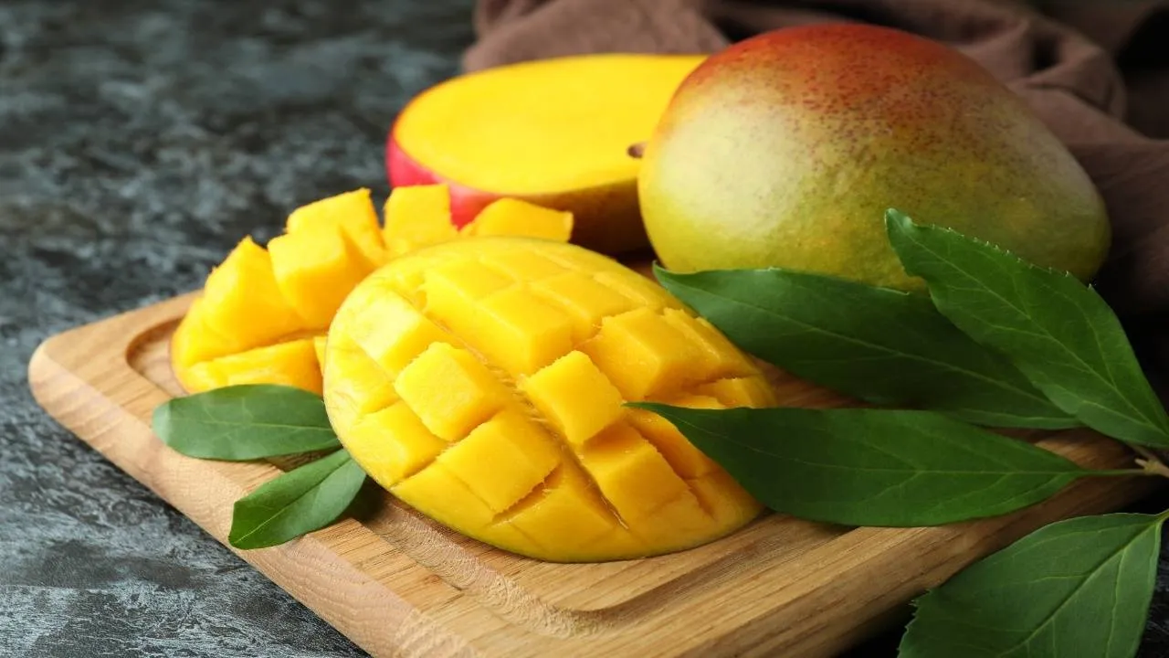 Mango peels