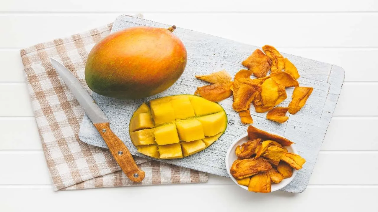 Mango peels