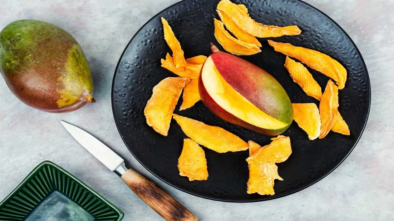 Mango peels