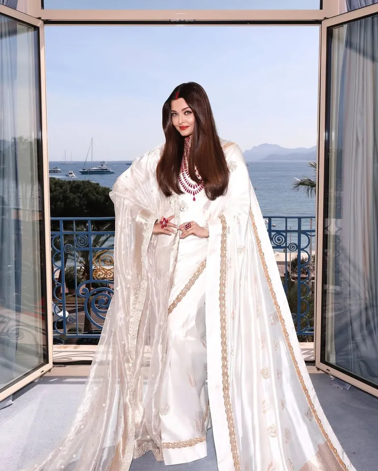 Aishwarya cannes 2025 pic 3rd