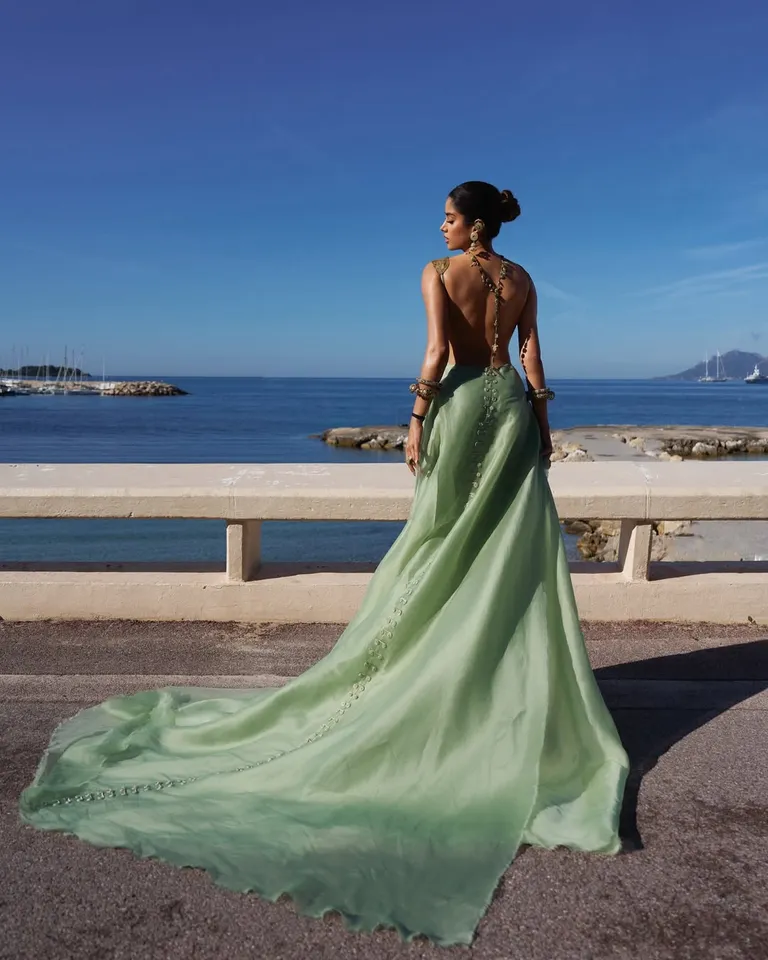 janhvi kapoor cannes 202 4th pic