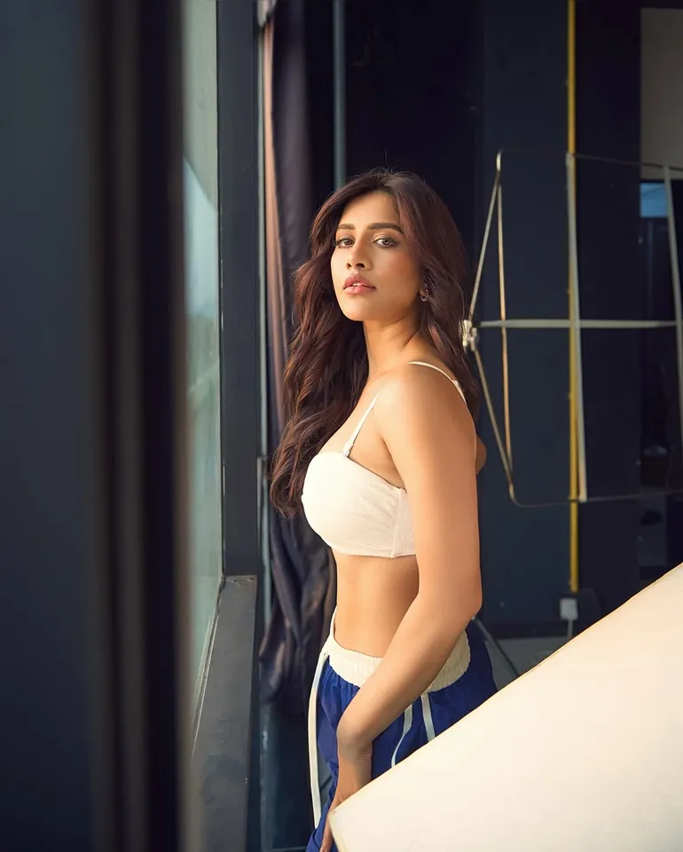 Nabha with Trackpants 3rd photo 