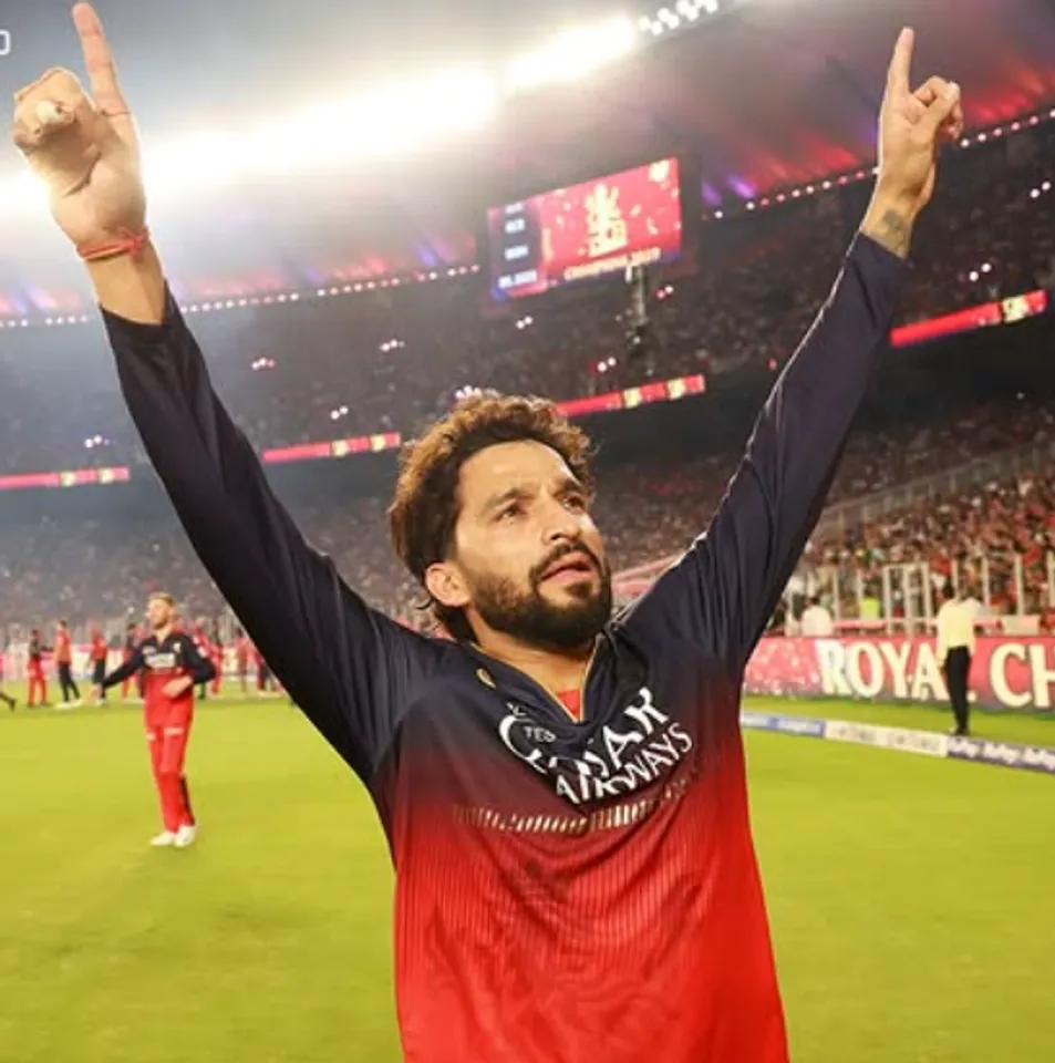 RCB WINNING 10TH PIC