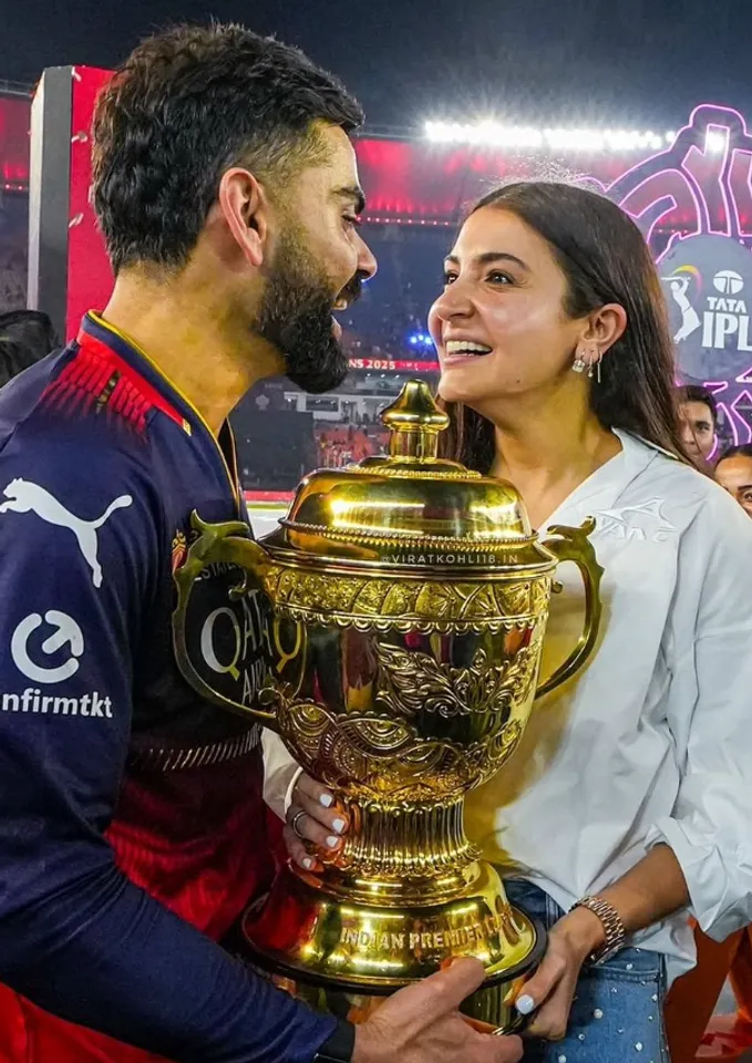 RCB WINNING 12TH PIC