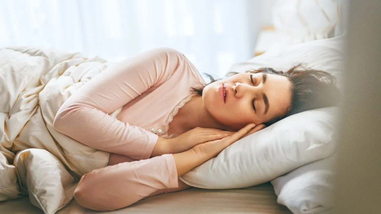 Sleeping with a pillow