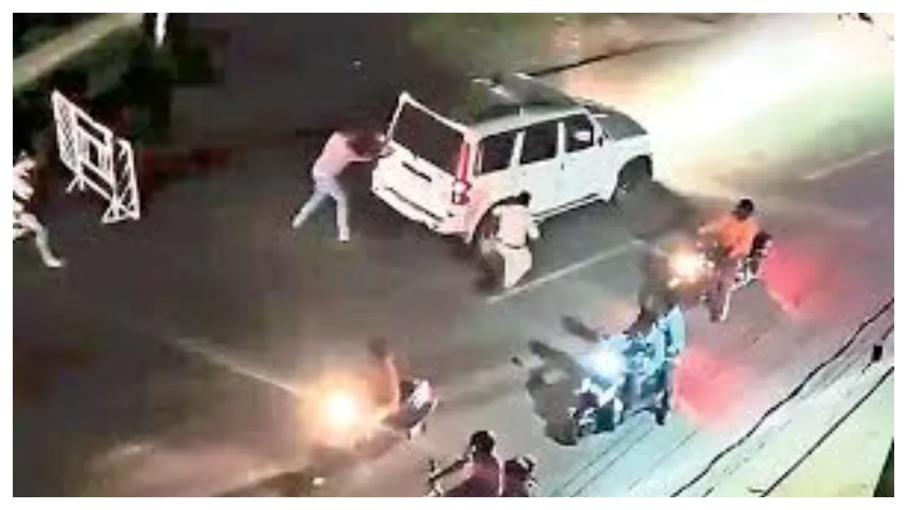  Attempt to run over police with car