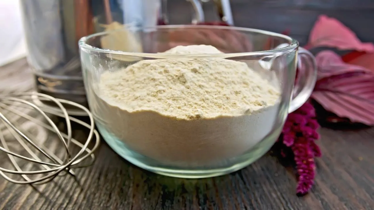 Peanut flour face pack