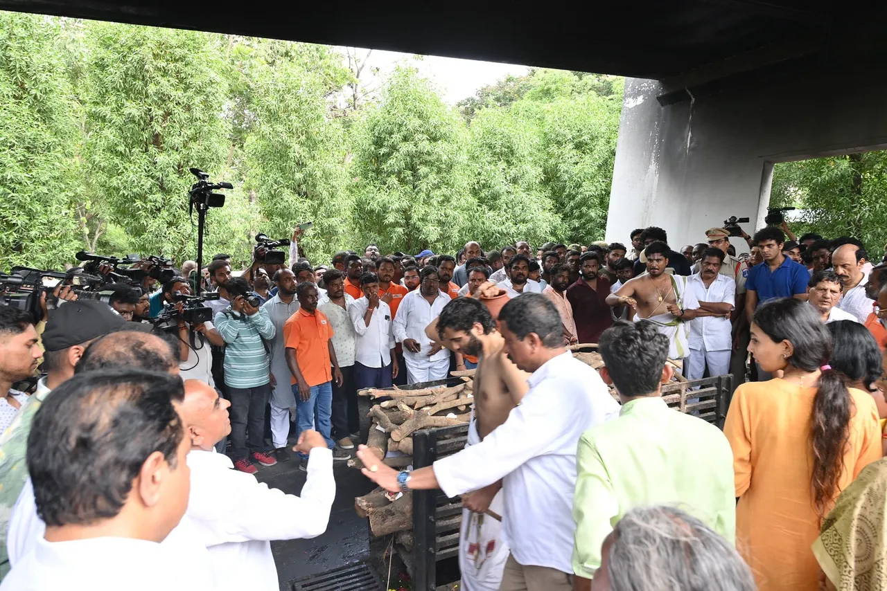 ఇక సెలవు.. ముగిసిన మాగంటి గోపినాథ్ అంత్యక్రియలు-PHOTOS