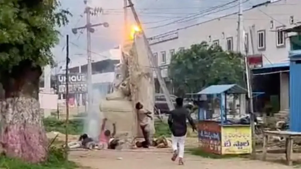 Two dead, seven injured due to electrocution