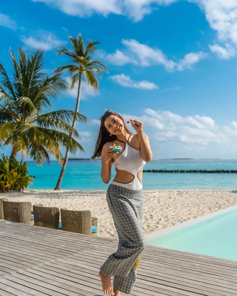 kajal Maldives vacation 3rd pic